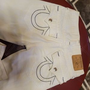 Men's size 30 True Religion distressed white jeans